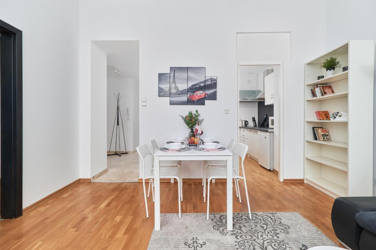 Rynek Apartment The Heart Of The City By Noclegi Renters Breslavia Exterior foto
